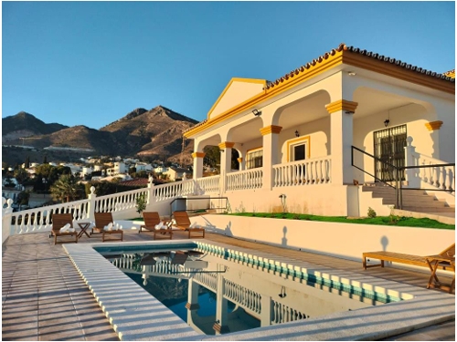 BENALMÁDENA VILLA EN BENALMÁDENA